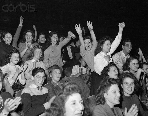 Frank Sinatra at Paramount Theater - Frank Sinatra Dedicated